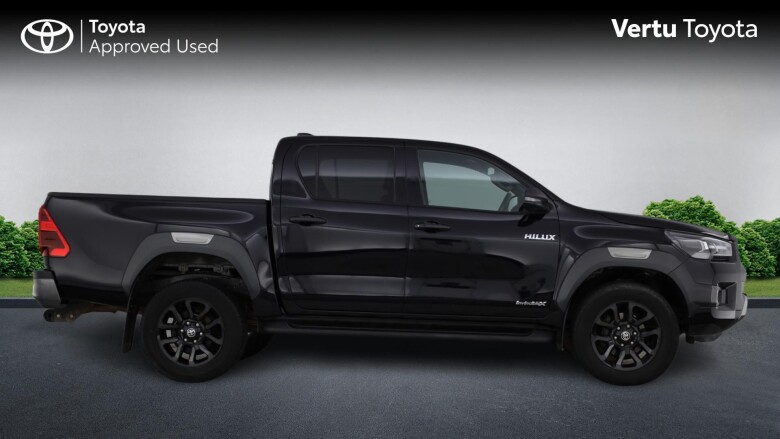 Toyota Hilux Diesel Invincible X D/Cab Pick Up 2.8 D-4D Auto